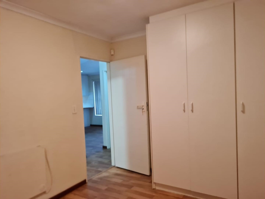 2 Bedroom Property for Sale in Bellair Western Cape